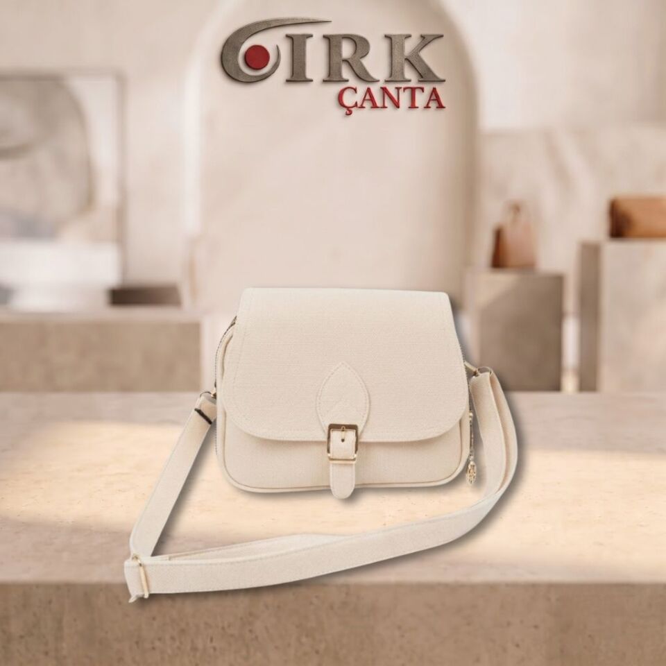 KARE TOKA KEMERLİ ÇANTA